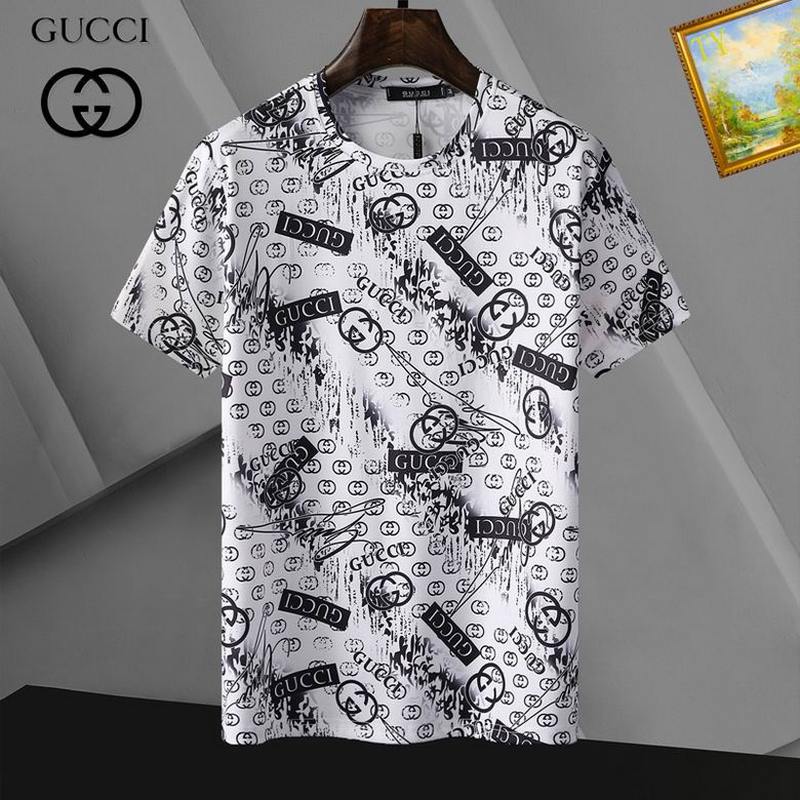 Gucci Men's T-shirts 142